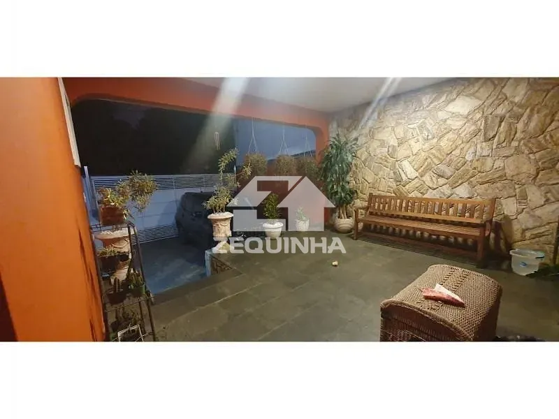 Casa, 3 quartos, 250 m² - Foto 6