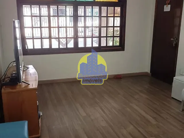 Casa com 175m² 3 quartos e 1 banheiro, à venda, no bairro Pestana em Osasco