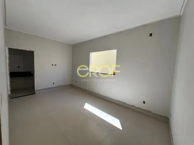 Casa com 216m² 3 quartos e 2 banheiros, à venda, no bairro Setor de Chácaras Sul em Formosa
