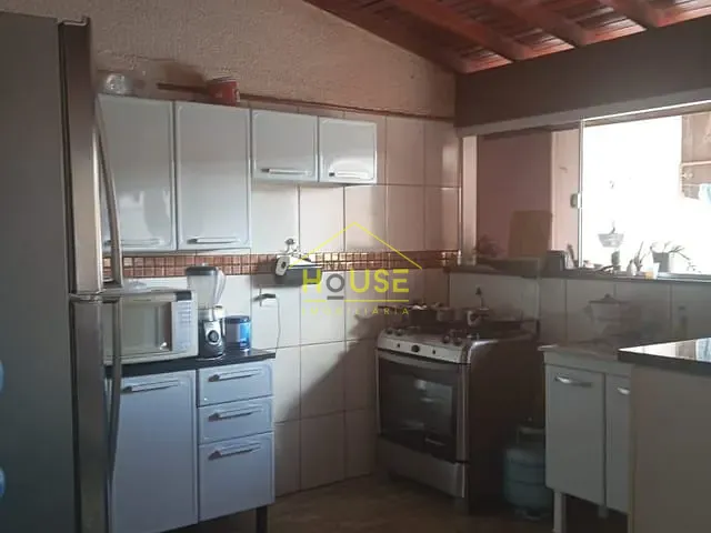 Casa com 300m² 3 quartos e 4 banheiros, à venda, no bairro São Damião em Votuporanga