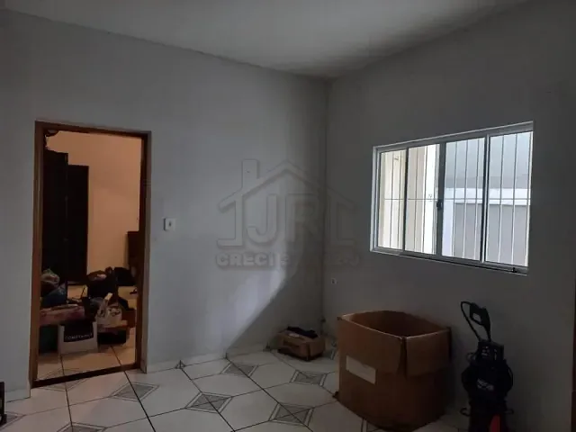 Casa com 125m² 2 quartos e 1 banheiro, à venda, no bairro Parque das Américas em Mauá