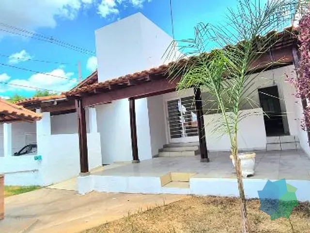 Casa 2 quartos e 1 banheiro, à venda, no bairro Centro em Salto