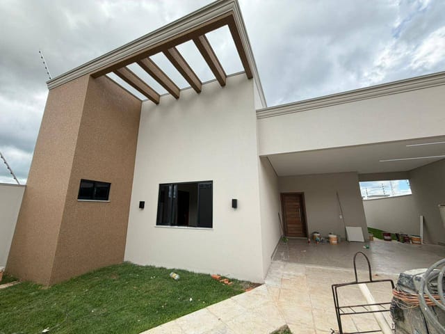 Casa com 259m² 3 quartos e 1 banheiro, à venda, no bairro Residencial Pienza em Sinop