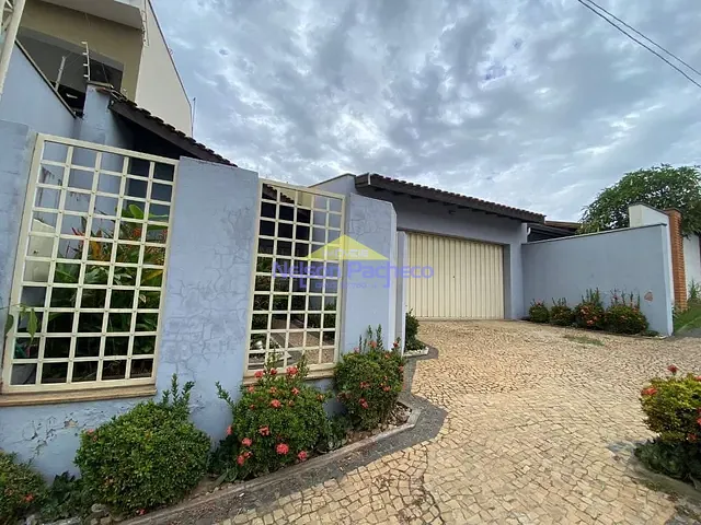 Casa com 350m² 3 quartos e 2 banheiros, à venda, no bairro Centro em Capivari
