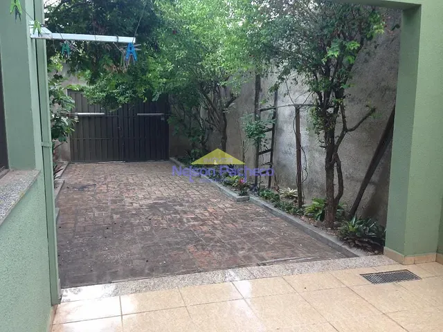 Casa com 350m² 3 quartos e 2 banheiros, à venda, no bairro Centro em Capivari