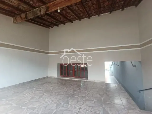 Casa com 125m² 3 quartos e 2 banheiros, para alugar, no bairro Jardim das Laranjeiras em Santa Bárbara D'Oeste