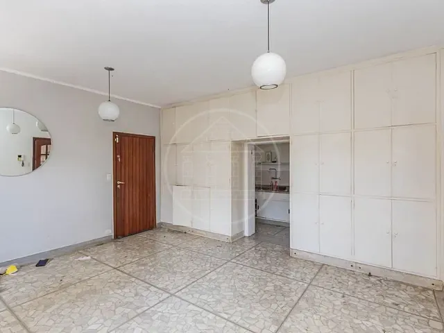 Casa com 500m² 2 quartos e 3 banheiros, à venda ou para alugar, no bairro Brooklin Paulista em São Paulo