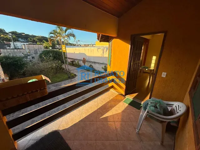 Casa 3 quartos e 3 banheiros, para alugar, no bairro Itapeba em Maricá