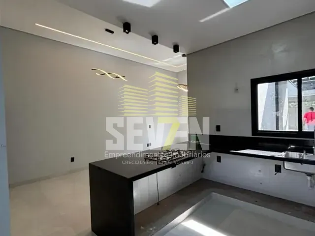 Casa com 180m² 3 quartos e 2 banheiros, à venda, no bairro Jardim Solange em Bauru
