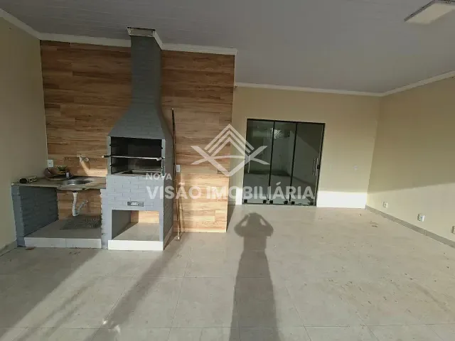 Casa 3 quartos e 1 banheiro, para alugar, no bairro Residencial Deville em Sinop