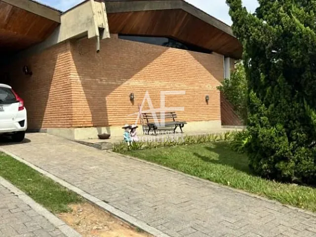Casa com 800m², à venda, no bairro Nossa Senhora do Perpétuo Socorro em Pindamonhangaba