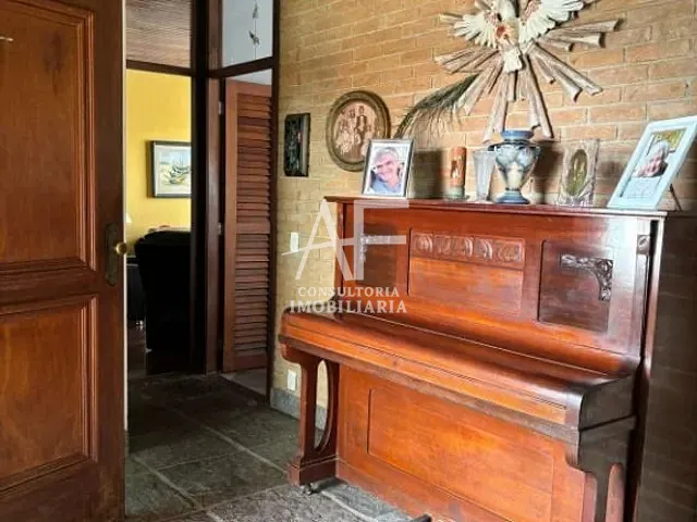Casa com 800m², à venda, no bairro Nossa Senhora do Perpétuo Socorro em Pindamonhangaba