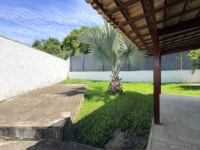 Casa com 440m² 2 quartos e 2 banheiros, à venda, no bairro Jardim Atlântico Oeste (Itaipuaçu) em Maricá
