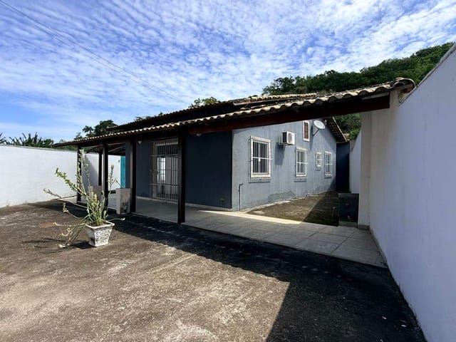 Casa com 440m² 2 quartos e 2 banheiros, à venda, no bairro Jardim Atlântico Oeste (Itaipuaçu) em Maricá
