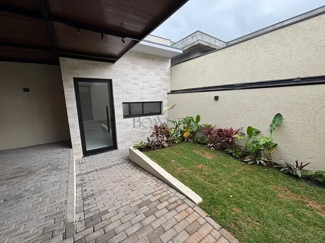 Casa com 250m² 3 quartos e 2 banheiros, à venda, no bairro Residencial Jardim Ipê em Piracaia