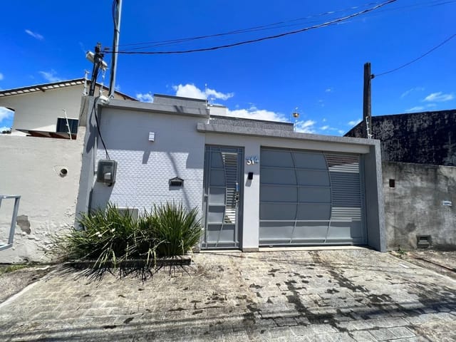 Casa com 100m² 2 quartos e 2 banheiros, à venda, no bairro Parque Imperial em Campos dos Goytacazes
