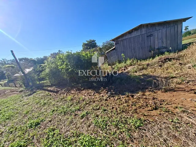 Casa 2 quartos e 2 banheiros, à venda, no bairro Medianeira em Arroio do Meio