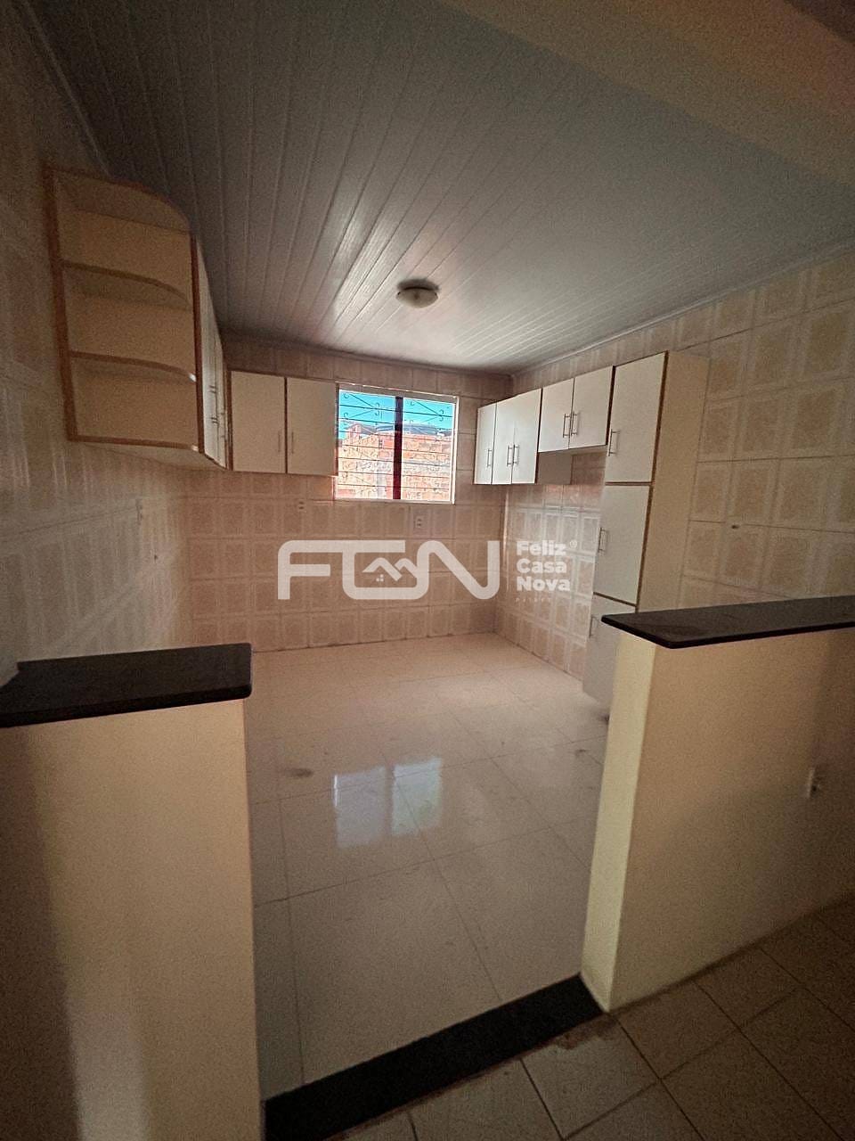 Casa à venda com 3 quartos, 10m² - Foto 11