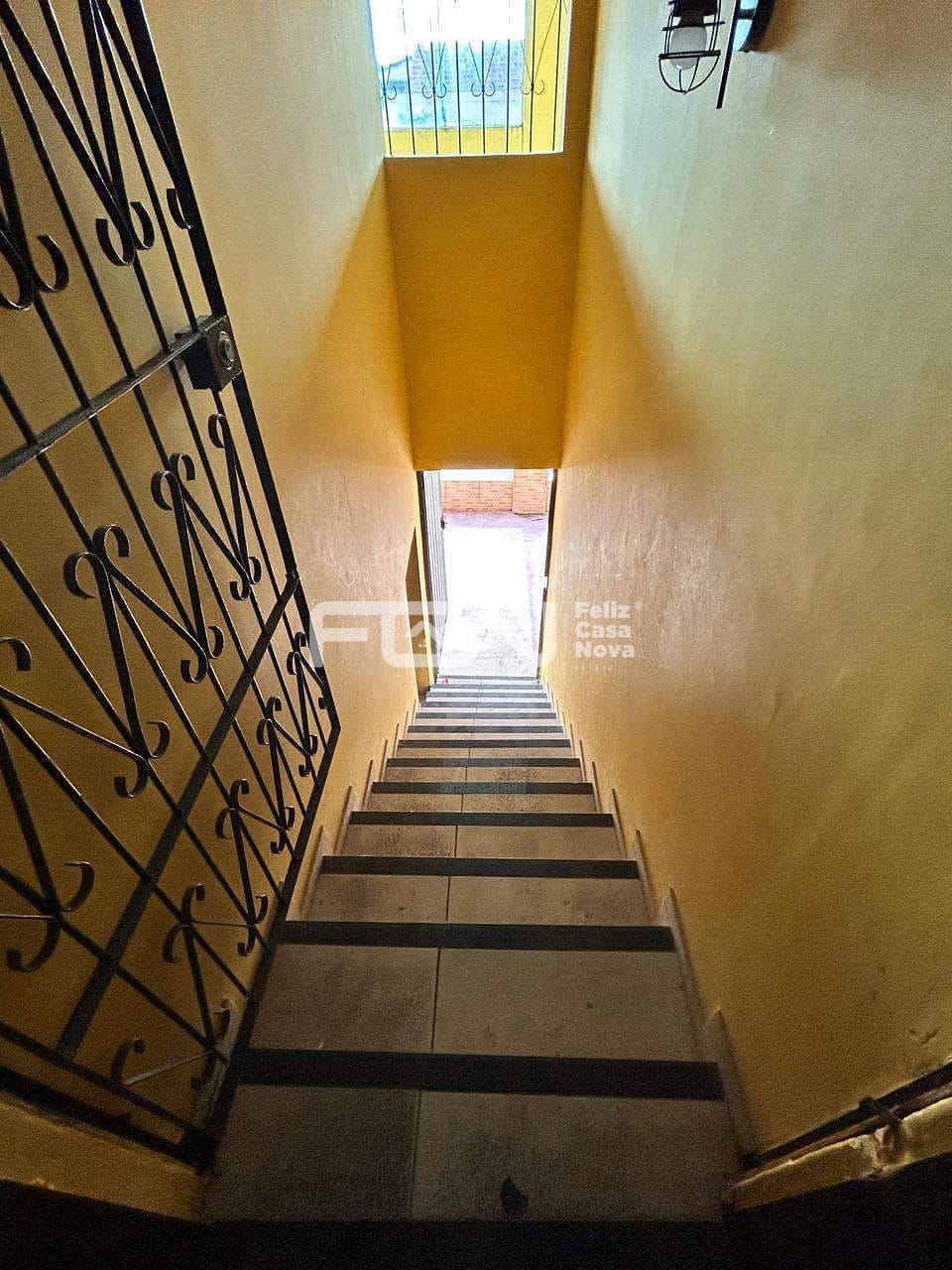 Casa à venda com 3 quartos, 10m² - Foto 8