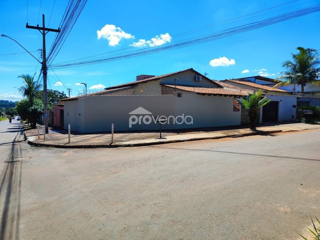 Casa, 3 quartos, 180 m² - Foto 1