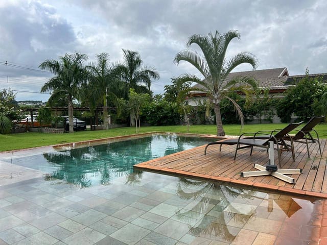 Casa com 2000m² 4 quartos e 5 banheiros, à venda, no bairro Estância Bom Tempo em Londrina