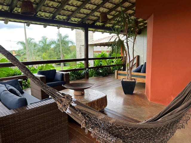 Casa com 2000m² 4 quartos e 5 banheiros, à venda, no bairro Estância Bom Tempo em Londrina