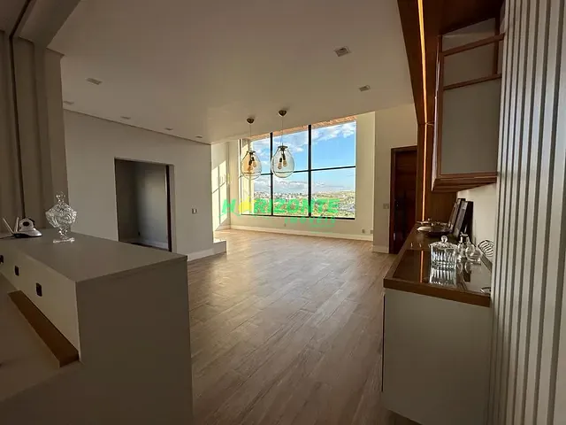 Casa com 600m² 4 quartos e 6 banheiros, à venda, no bairro Condomínio Residencial Colinas do Paratehy em São José dos Campos