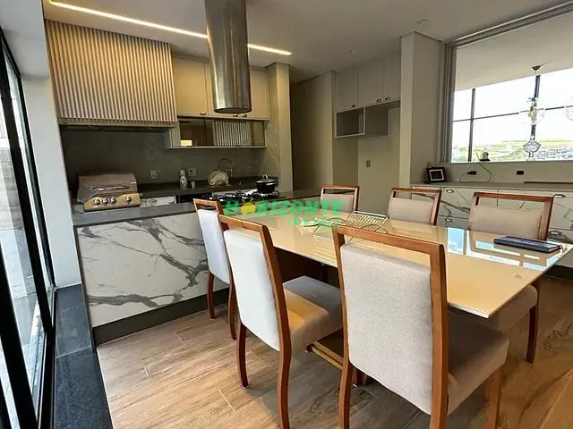 Casa com 600m² 4 quartos e 6 banheiros, à venda, no bairro Condomínio Residencial Colinas do Paratehy em São José dos Campos