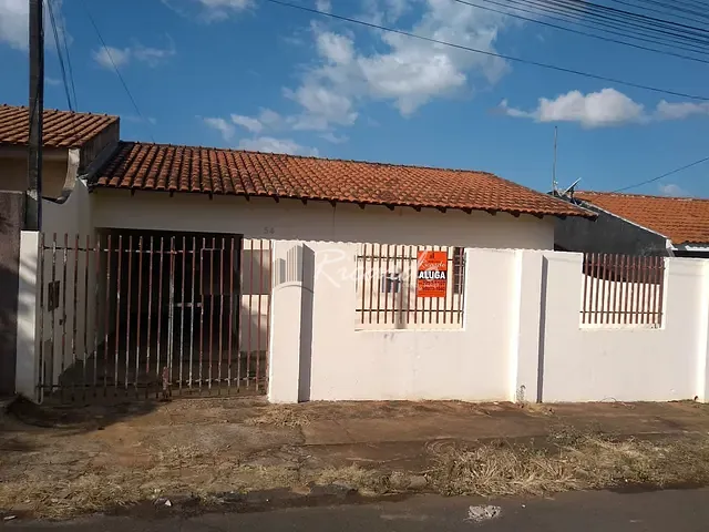 Casa 2 quartos e 1 banheiro, à venda, no bairro Jardim Santo Antônio em Arapongas