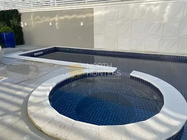Casa com 450m² 5 quartos e 7 banheiros, à venda, no bairro Jurerê em Florianópolis