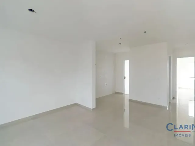 Casa 3 quartos e 3 banheiros, à venda, no bairro ITAQUI em Campo Largo