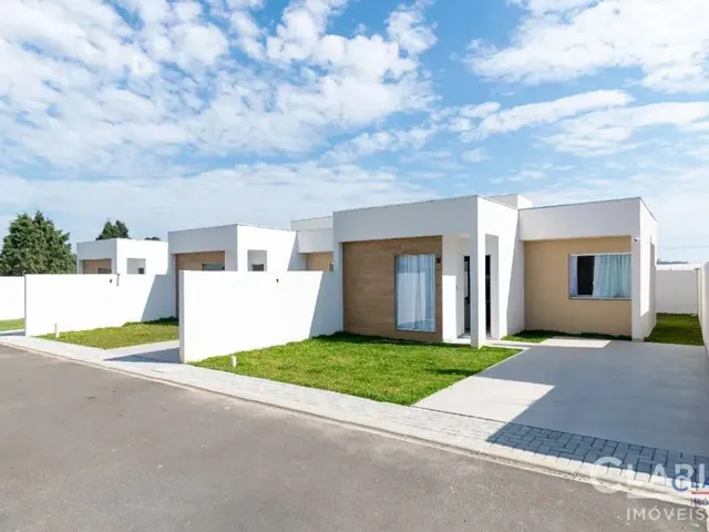 Casa 3 quartos e 3 banheiros, à venda, no bairro ITAQUI em Campo Largo