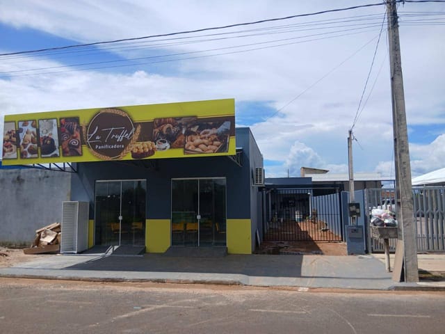 Casa com 330m² 2 quartos e 1 banheiro, à venda, no bairro Jardim Caribe em Sinop