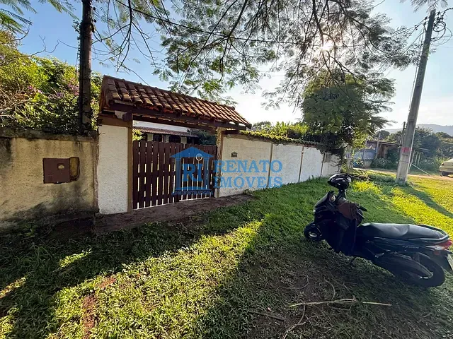 Casa 3 quartos e 2 banheiros, para alugar, no bairro Bananal (Ponta Negra) em Maricá