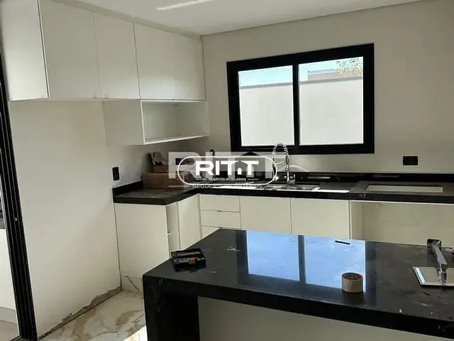 Casa com 200m² 3 quartos e 2 banheiros, à venda, no bairro Vila Monte Alegre em Paulínia