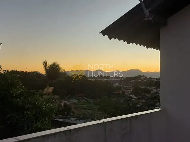 Casa com 276m² 3 quartos e 4 banheiros, à venda, no bairro Petrópolis em Joinville
