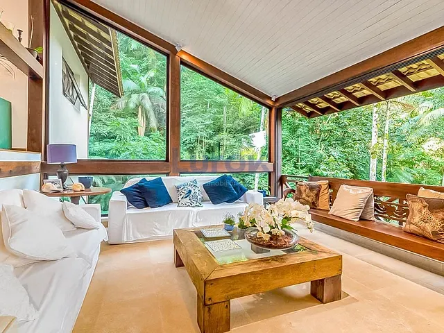 Casa com 1210m² 7 quartos e 9 banheiros, à venda, no bairro Parque Enseada em Guarujá