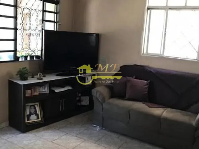 Casa com 360m² 2 quartos e 2 banheiros, à venda, no bairro Vila Andrade Neves em Campinas