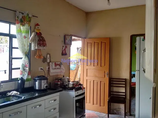 Casa com 250m² 3 quartos e 2 banheiros, à venda, no bairro Vila Nova em Mombuca