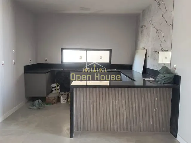Casa 4 quartos e 2 banheiros, à venda, no bairro Casa de Pedra em Volta Redonda