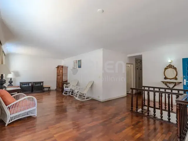 Casa 3 quartos e 4 banheiros, à venda, no bairro Chácara Monte Alegre em São Paulo