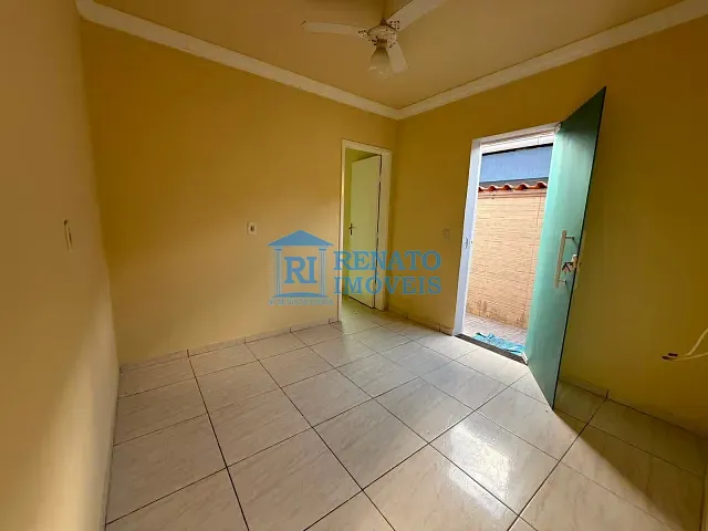 Casa 1 quarto e 2 banheiros, para alugar, no bairro Ponta Grossa em Maricá