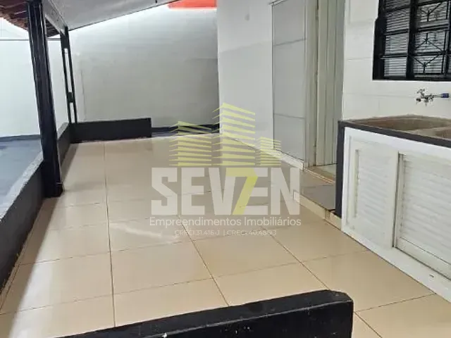Casa com 258m² 3 quartos e 1 banheiro, à venda, no bairro Vila Souto em Bauru