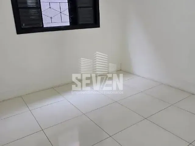 Casa com 258m² 3 quartos e 1 banheiro, à venda, no bairro Vila Souto em Bauru