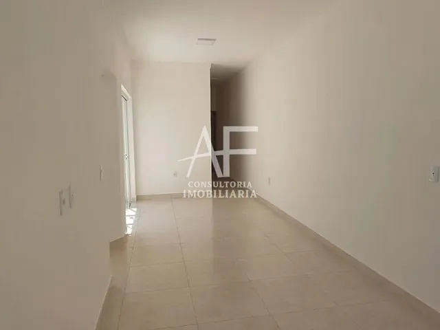 Casa com 150m² 2 quartos e 2 banheiros, à venda, no bairro Parque Urupês em Taubaté