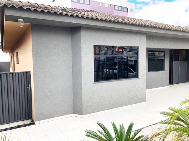 Casa com 283m² 4 quartos e 2 banheiros, à venda ou para alugar, no bairro Centro em Ponta Grossa