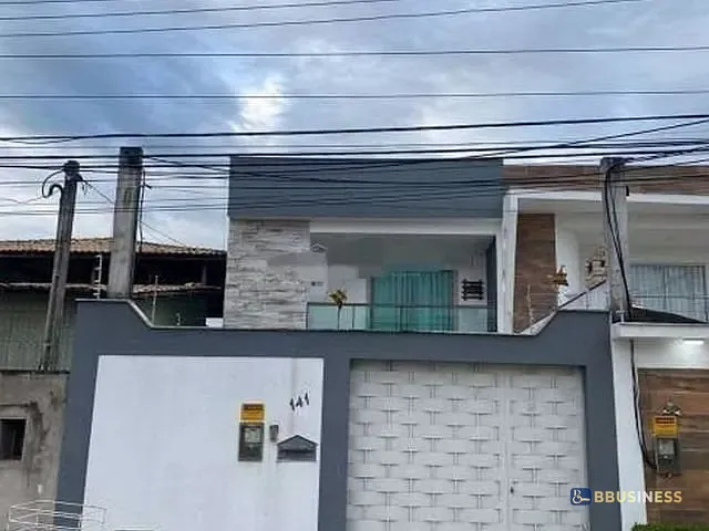 Casa com 200m² 4 quartos e 3 banheiros, à venda, no bairro Parque Julião Nogueira em Campos dos Goytacazes