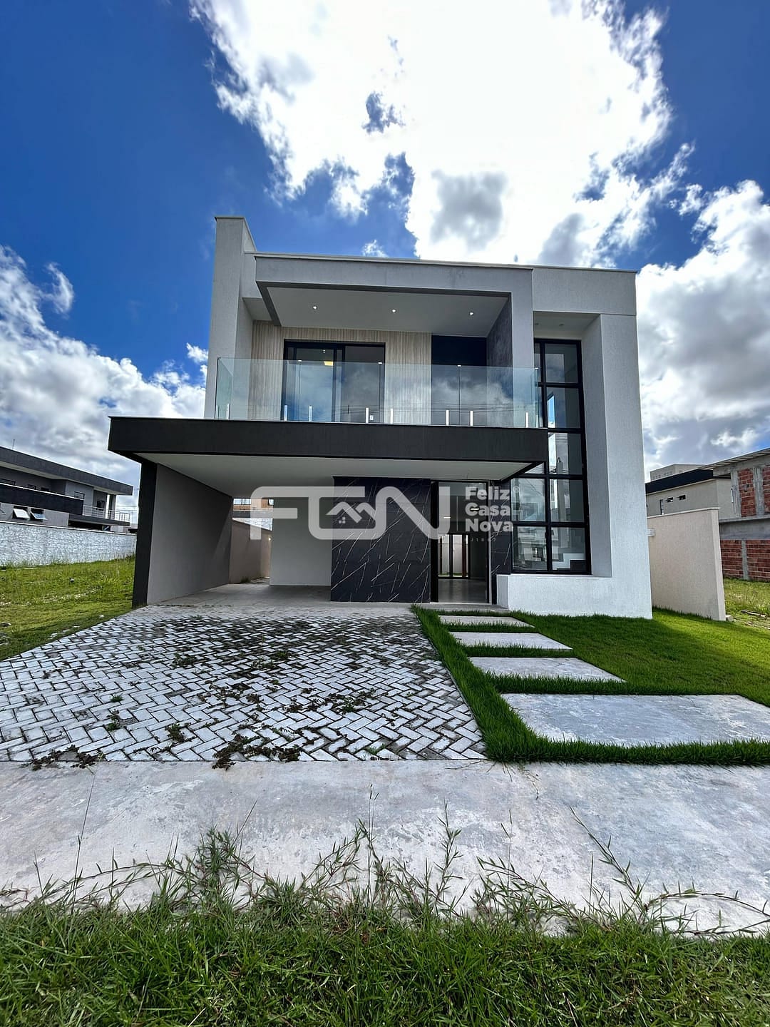 Casa, 4 quartos, 243 m² - Foto 1