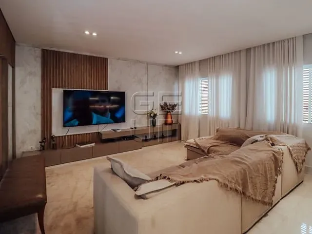 Casa com 620m² 4 quartos e 6 banheiros, à venda, no bairro Esperança em Londrina