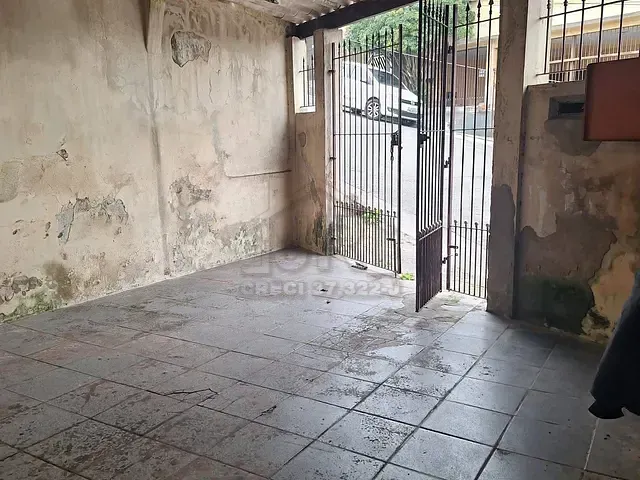 Casa com 215m² 3 quartos e 1 banheiro, à venda, no bairro Vila Magini em Mauá